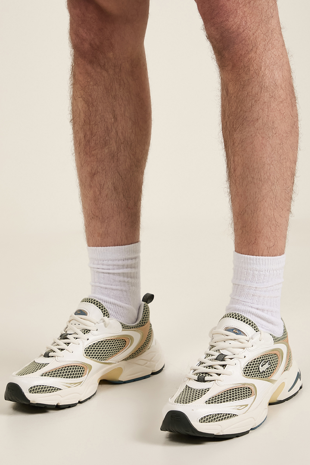 תמונת כל הלוק של נעלי סניקרס סטורם 96